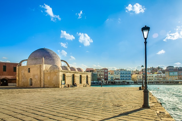 historic-center-chania-cretecarbooking.com